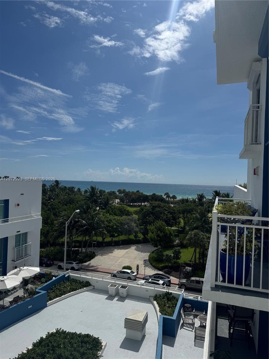 Condominium at 7600 Collins Ave # 703, Miami Beach FL 33141