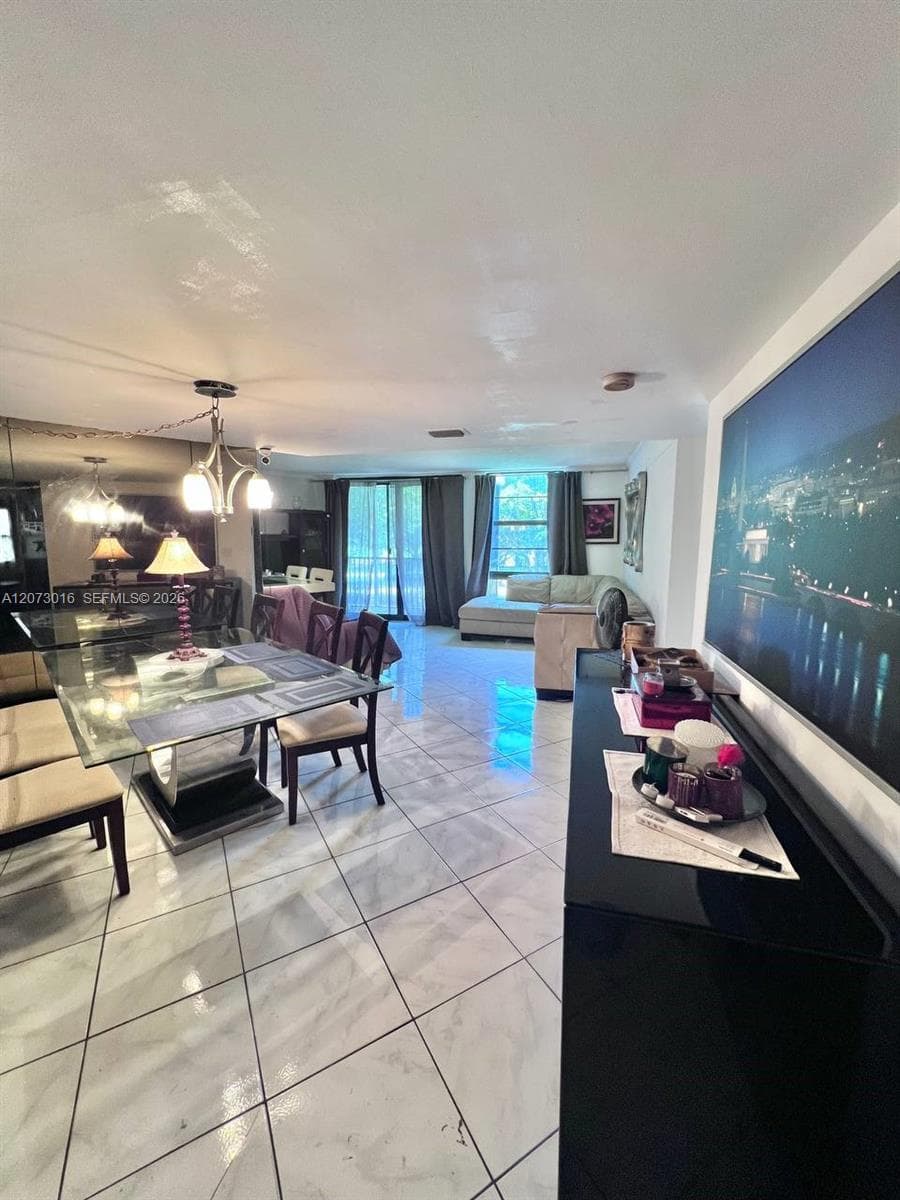Condominium at Aventura, FL, 33180