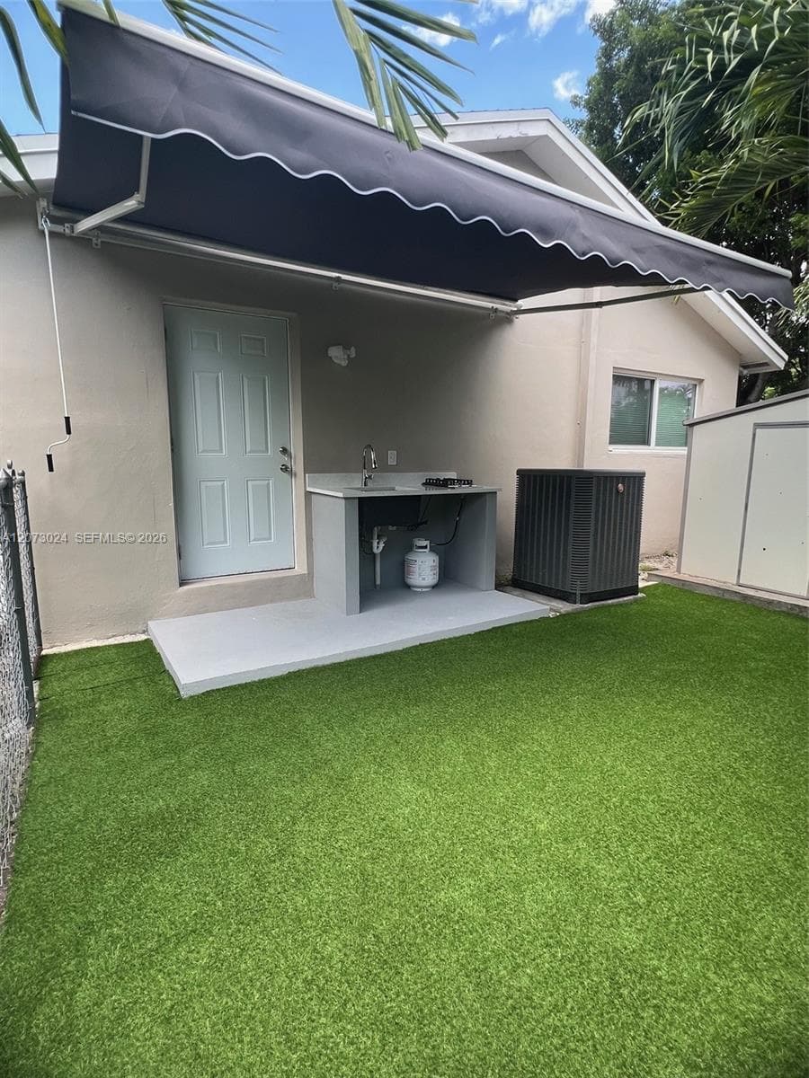 Efficiency at 5004 SW 140th CT # A, Miami FL 33175
