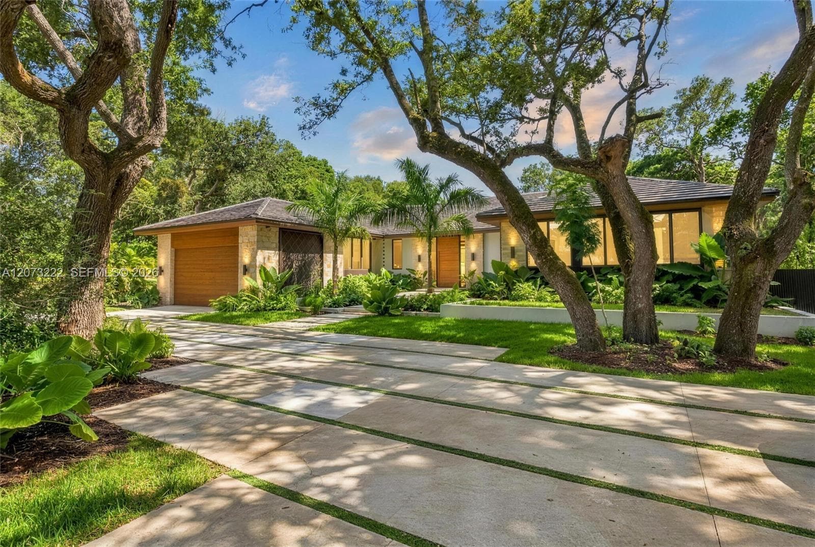 Single Family Residence at 7840 SW 98th St, Miami FL 33156
