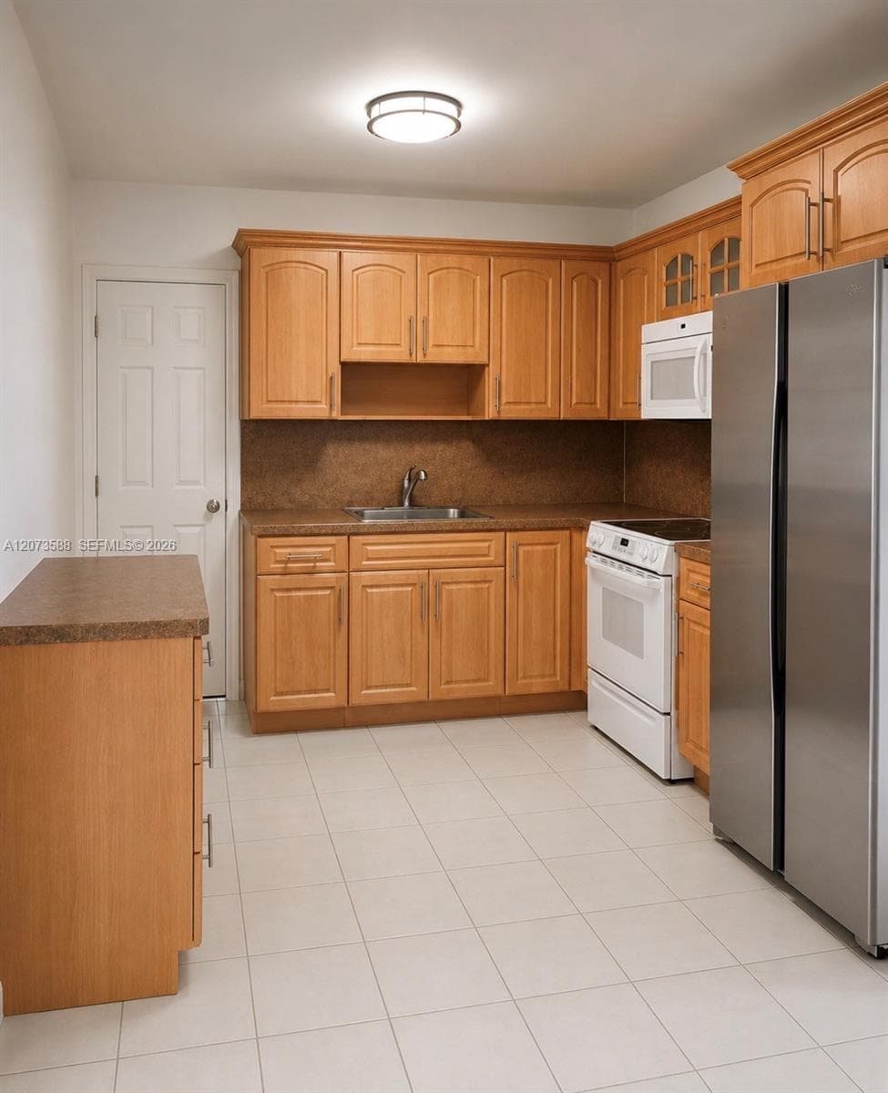 Single Family Residence at 19211 NW 52nd Ave, Miami Gardens FL 33055