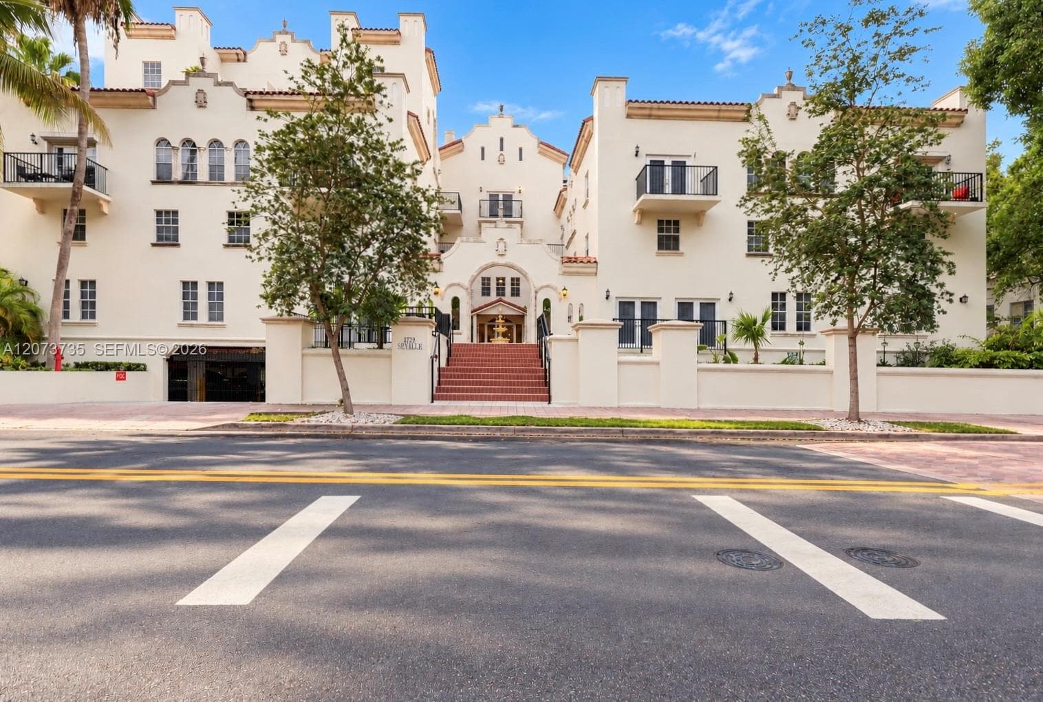 Condominium at 323 Navarre Ave # 301, Coral Gables FL 33134
