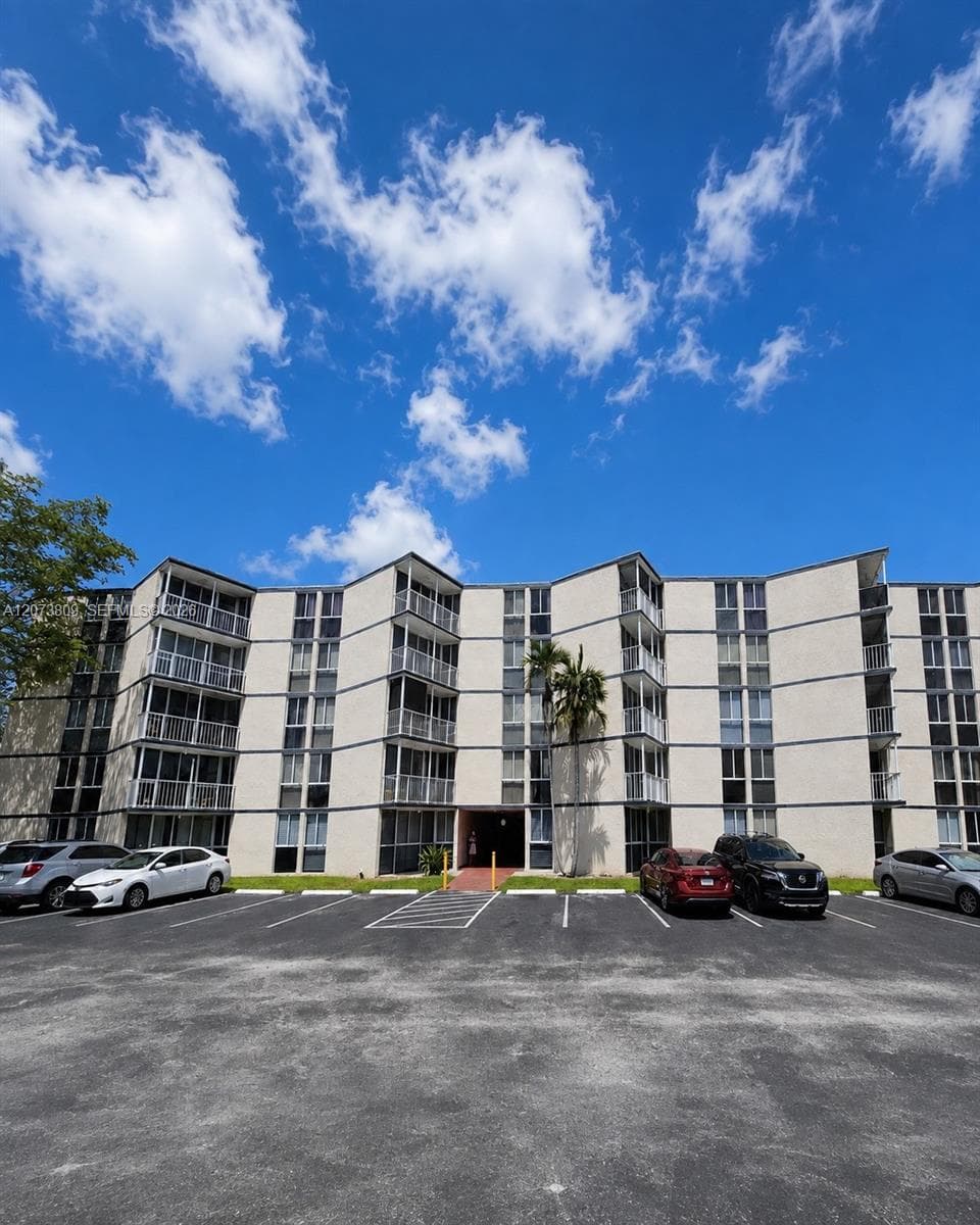 Condominium at 7075 NW 186th St # C208, Hialeah FL 33015