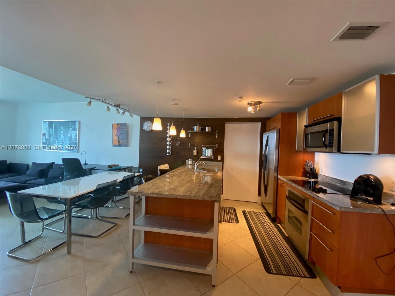 Condominium at 185 SW 7th St # 1607, Miami FL 33130