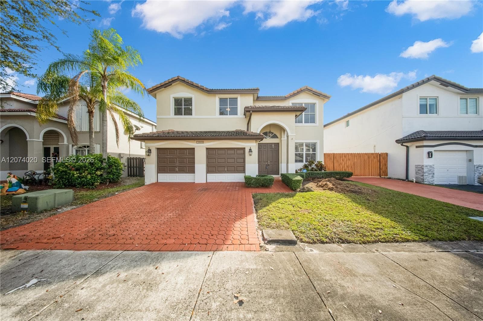 Single Family Residence at 13868 SW 38th Ter, Miami FL 33175