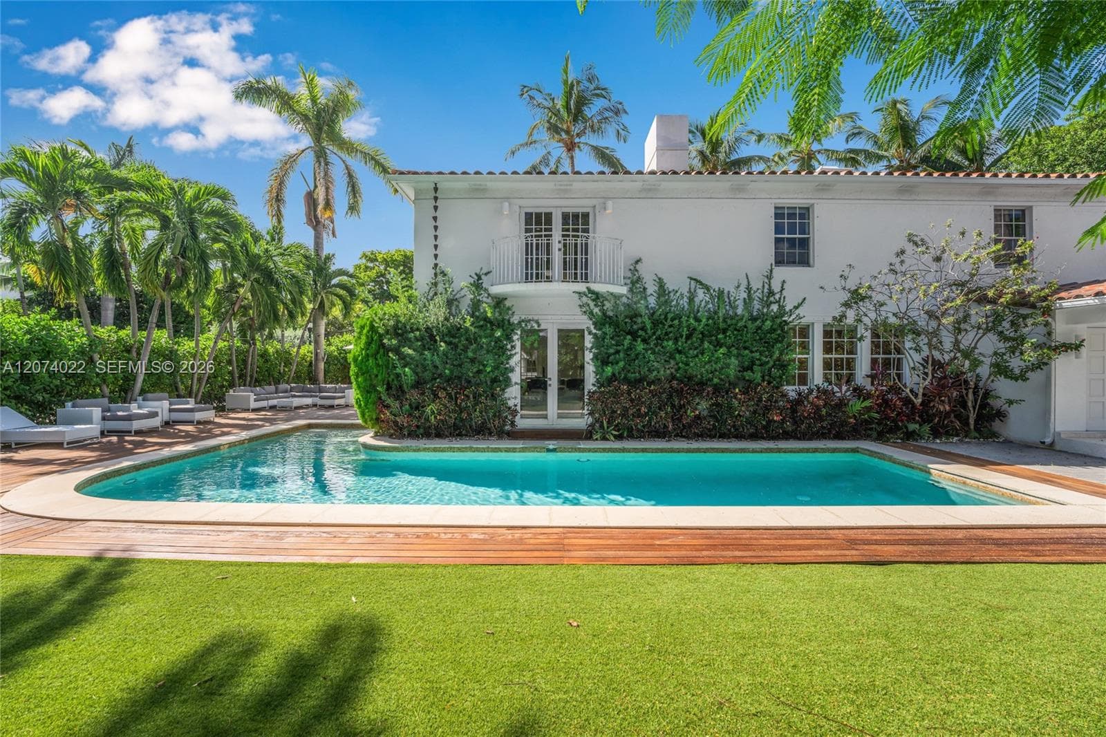 Single Family Residence at 140 N Hibiscus Dr, Miami Beach FL 33139