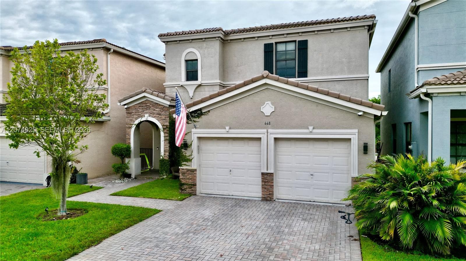 Single Family Residence at 668 NE 191st St # 0, Miami FL 33179