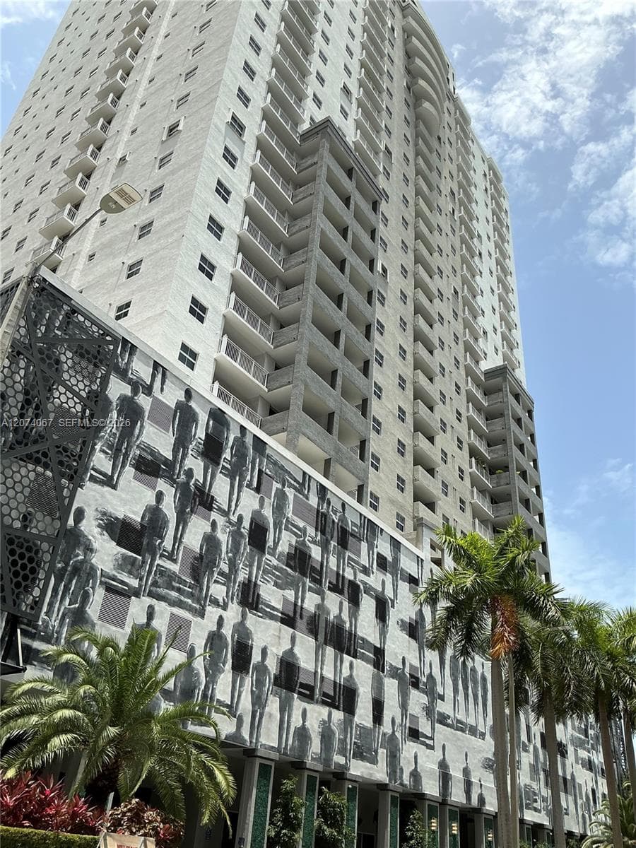 Condominium at 185 SE 14th Ter # 2206, Miami FL 33131