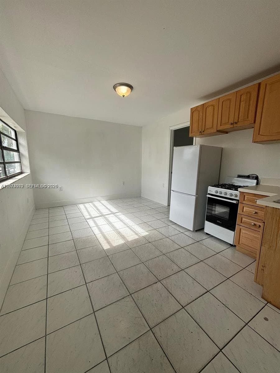 Apartment at 1660 SW 24th Ave # 0, Miami FL 33145