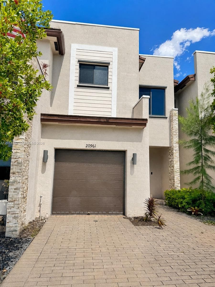 Townhouse at Miami, FL, 33179