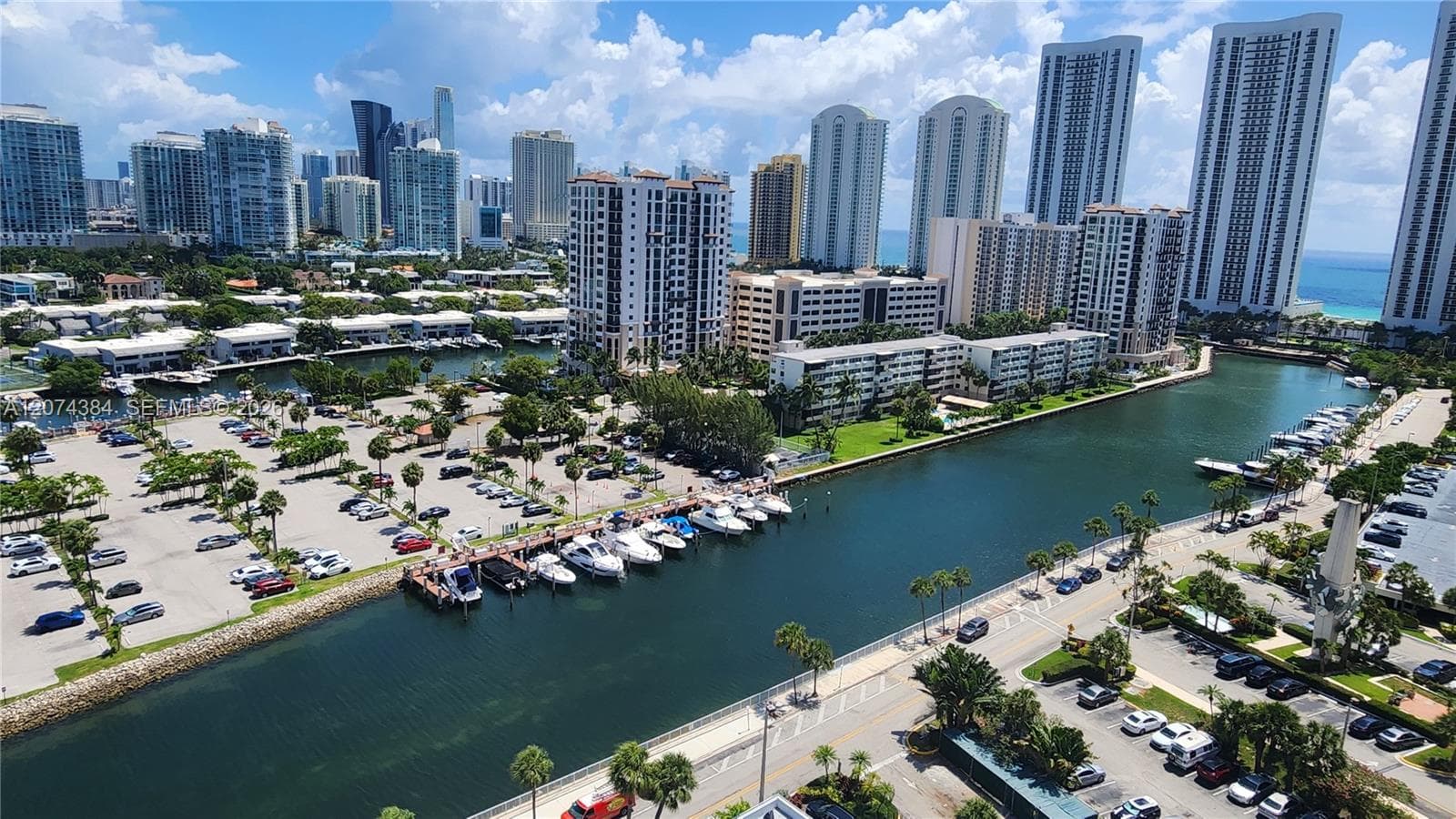 Condominium at 500 Bayview Dr # 1725, Sunny Isles Beach FL 33160