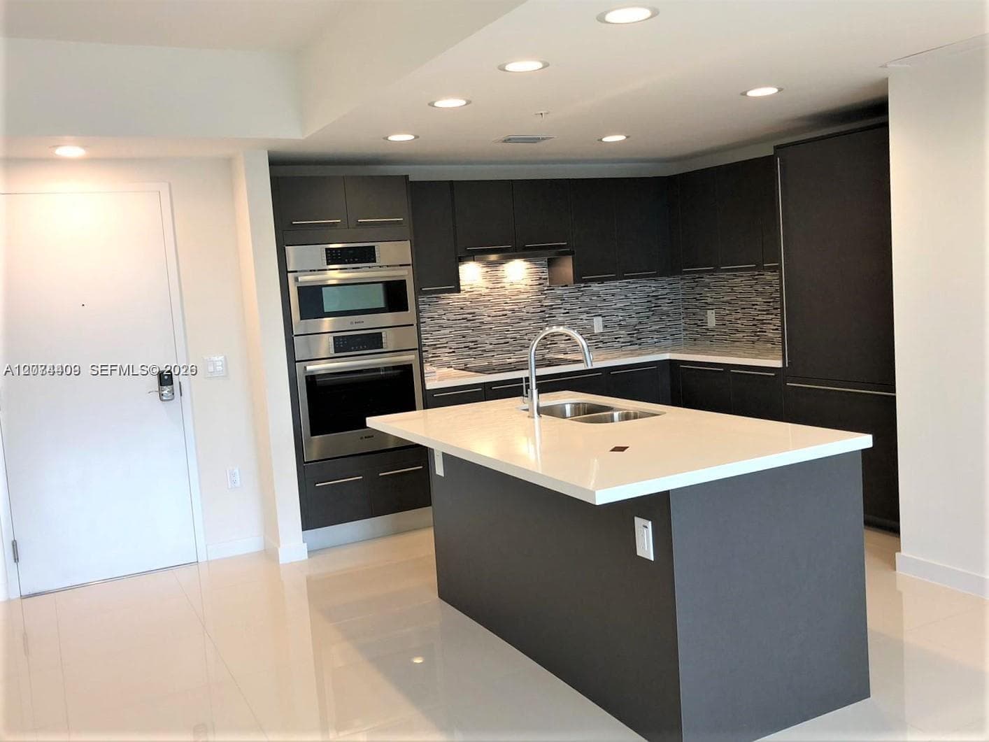Condominium at 7875 NW 107th Ave # 406, Doral FL 33178