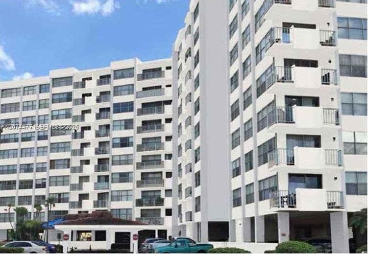 Condominium at 1300 NE Miami Gardens Dr # 609E, Miami FL 33179