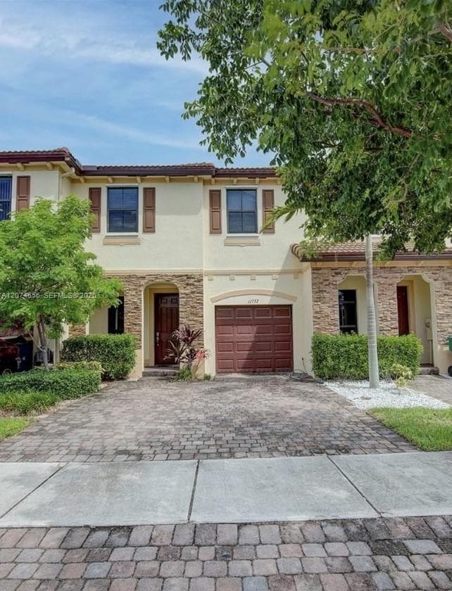 Townhouse at 11737 SW 239th St, Homestead FL 33032