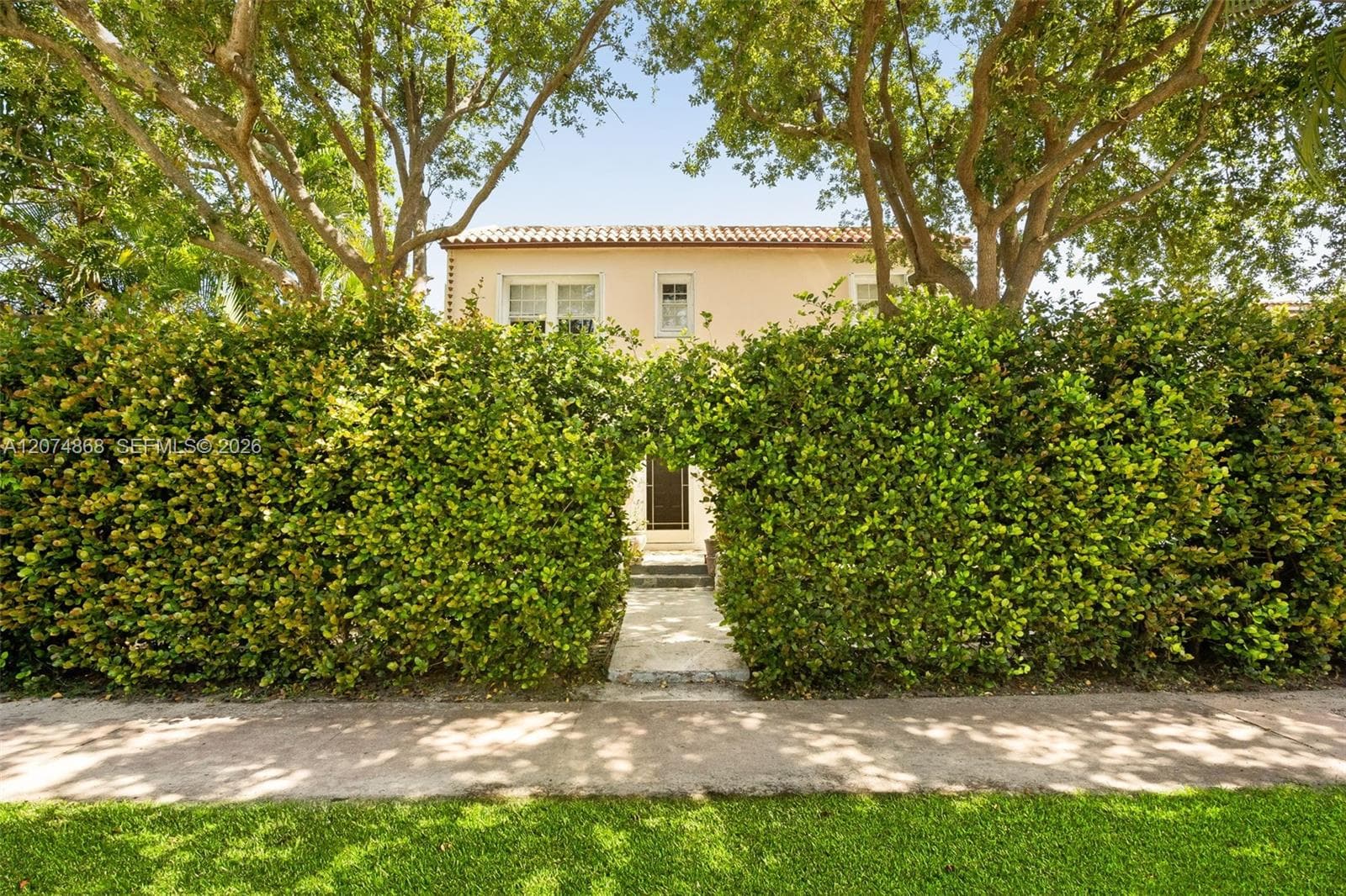 Single Family Residence at 524 W 47th St, Miami Beach FL 33140