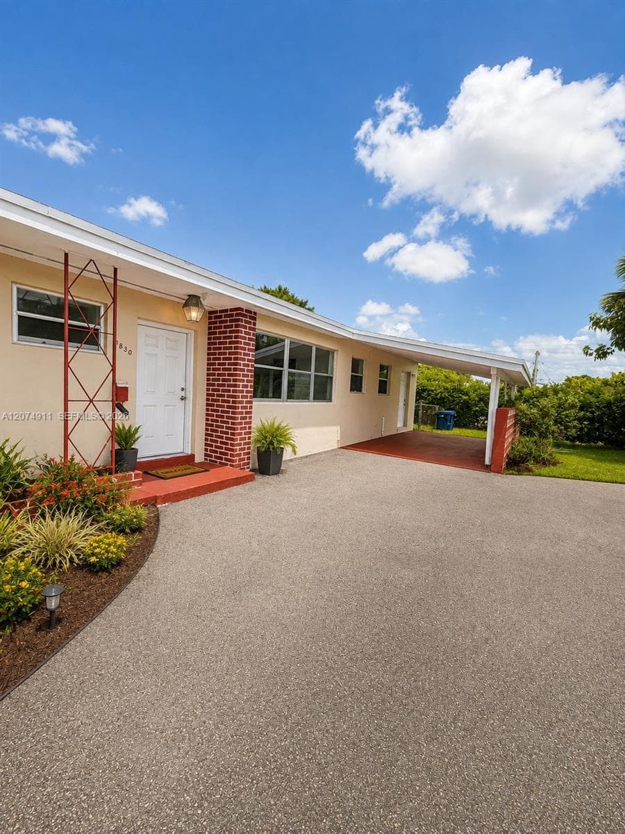Single Family Residence at 17830 NW 14th Pl, Miami Gardens FL 33169