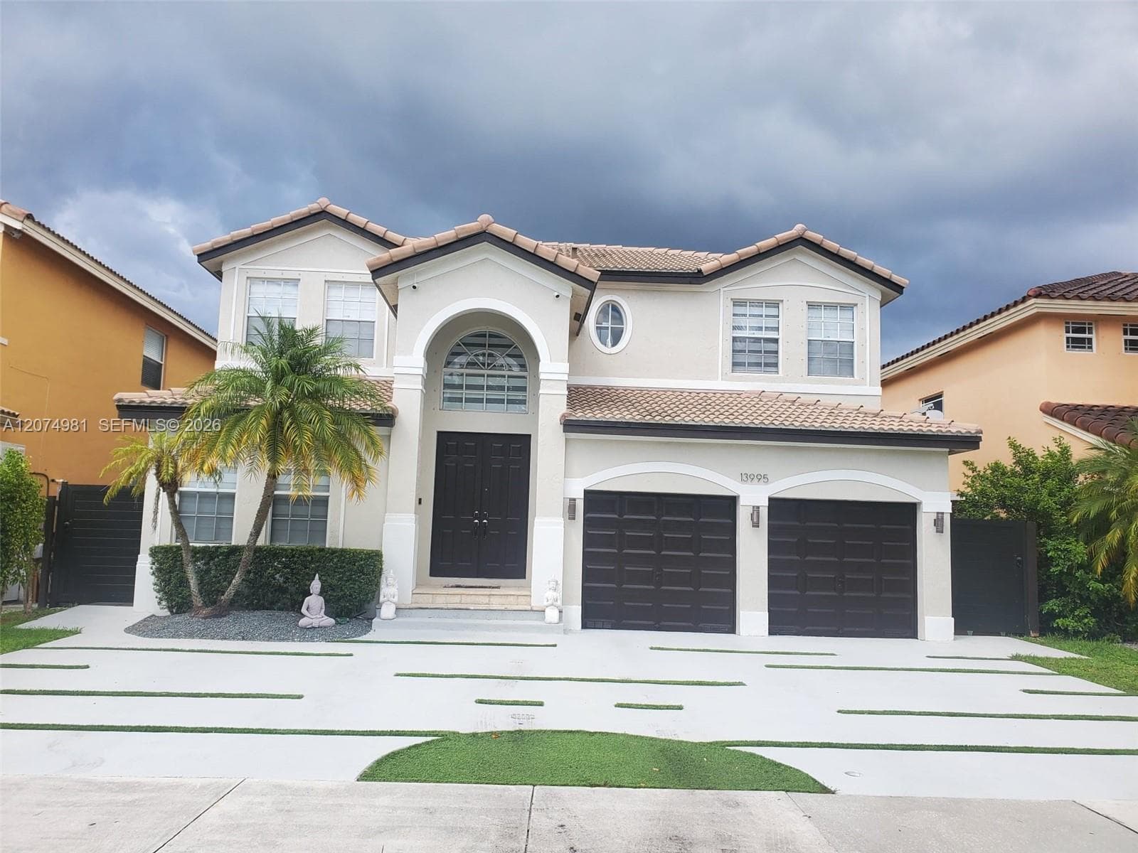Single Family Residence at 13995 SW 154th St # 1, Miami FL 33177