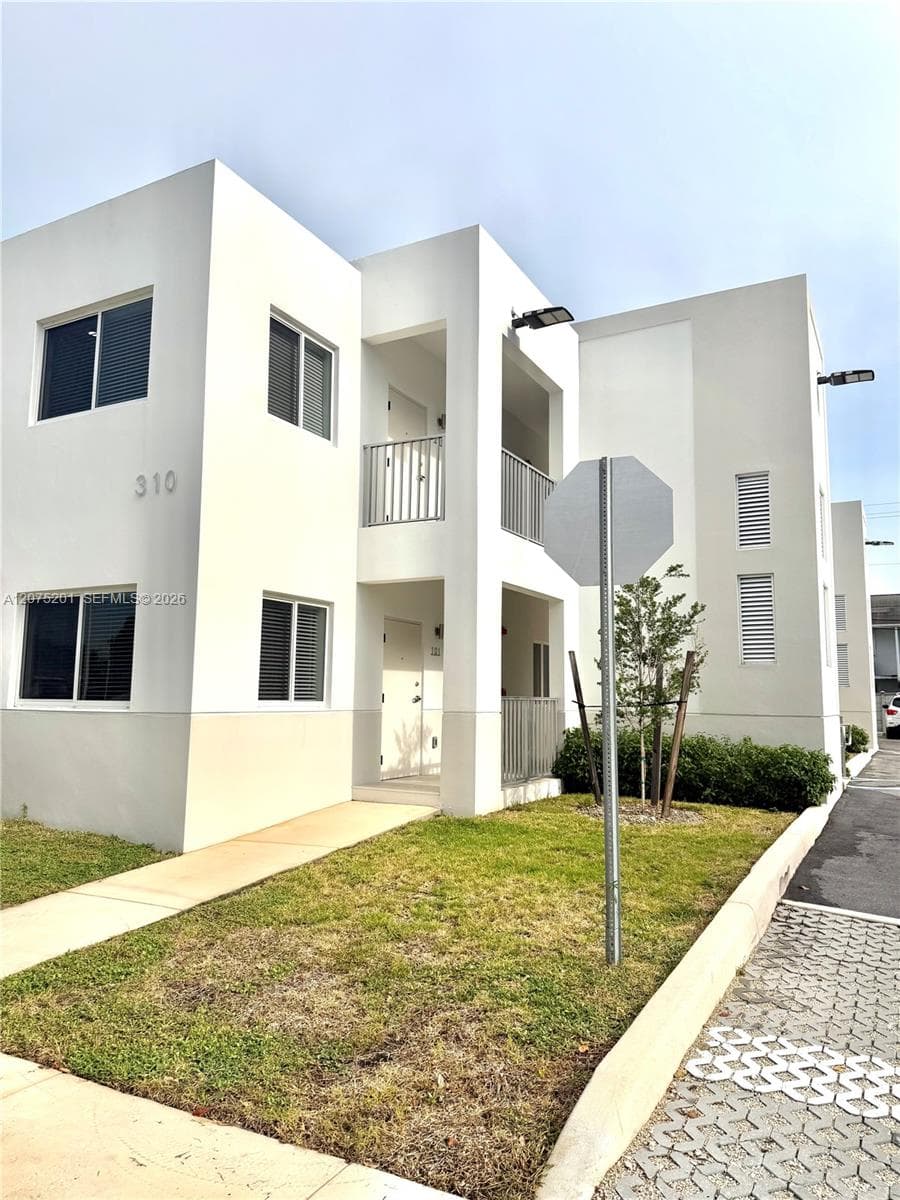 Apartment at 310 E 7th St # 203, Hialeah FL 33010