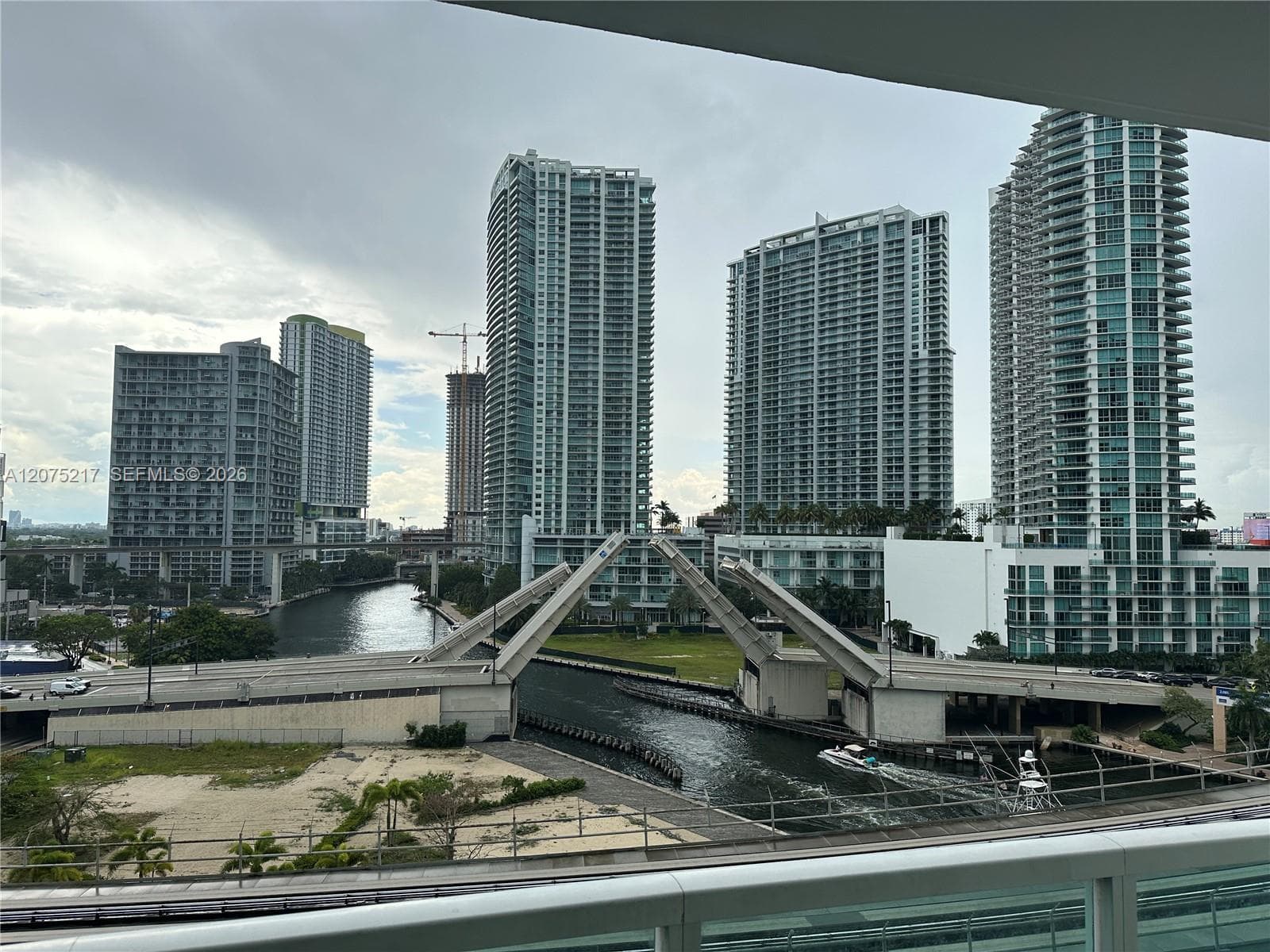 Condominium at 31 SE 5th St # 1007, Miami FL 33131