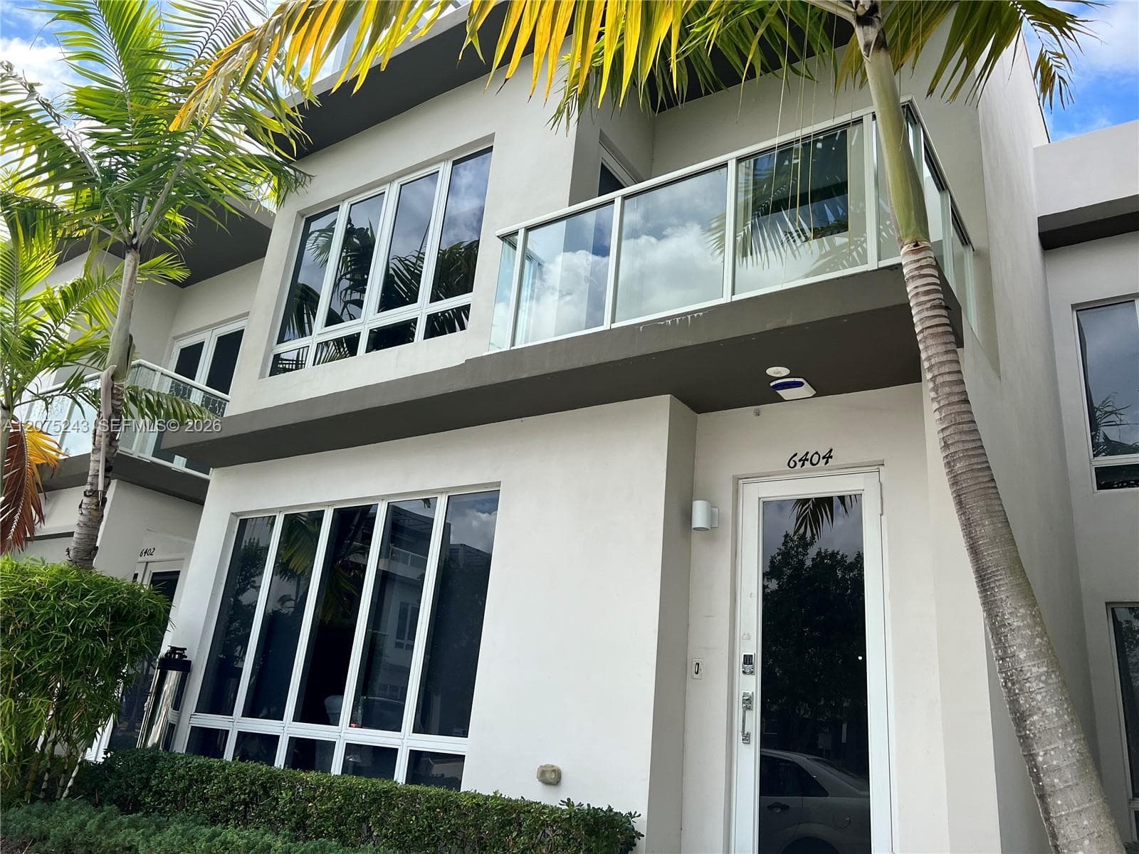 Townhouse at 6404 NW 105th Pl # 6404, Doral FL 33178