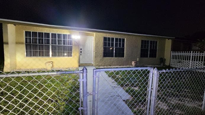 Townhouse at 20742 NW 41ST AVE Road, Miami Gardens FL 33055