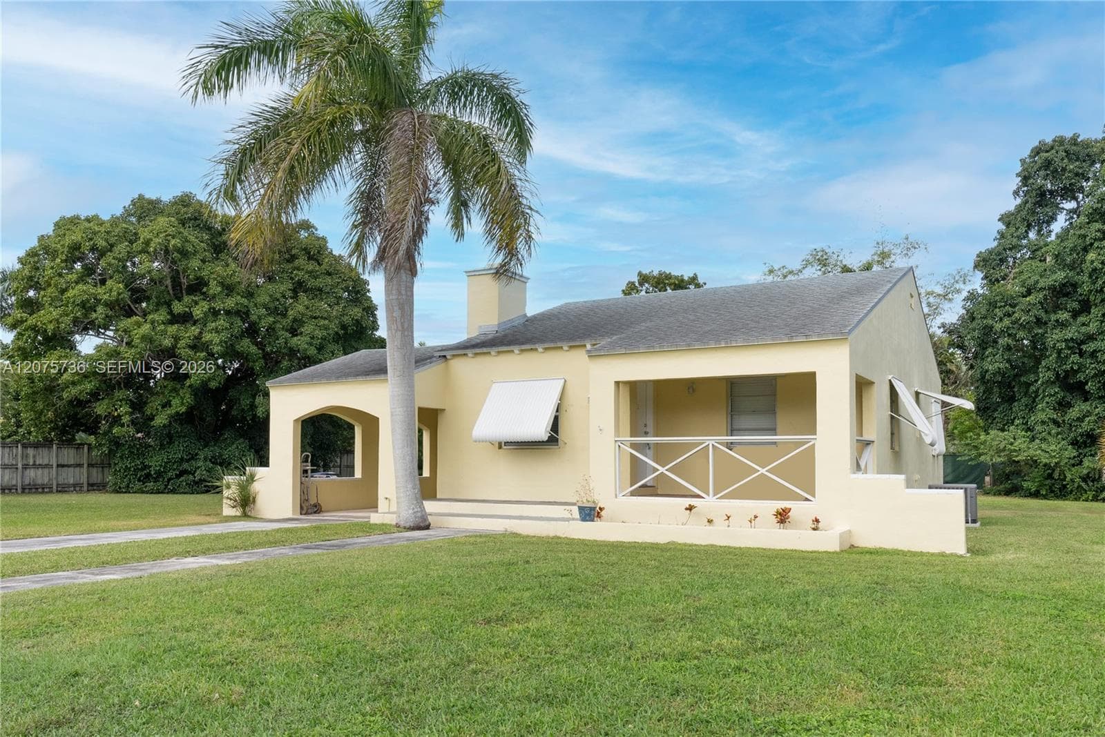 Single Family Residence at 27 NW 21st St, Homestead FL 33030
