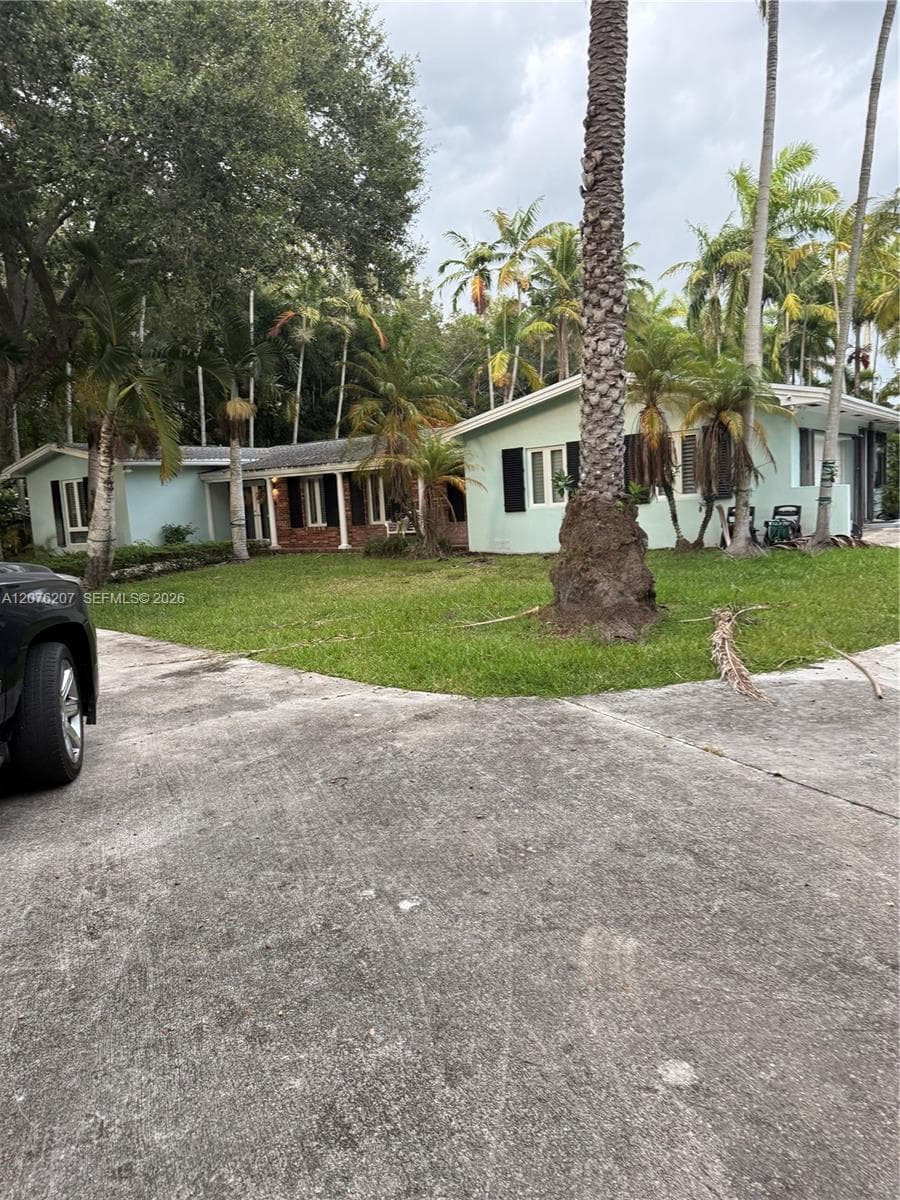 Single Family Residence at 12121 SW 60th Ct, Pinecrest FL 33156