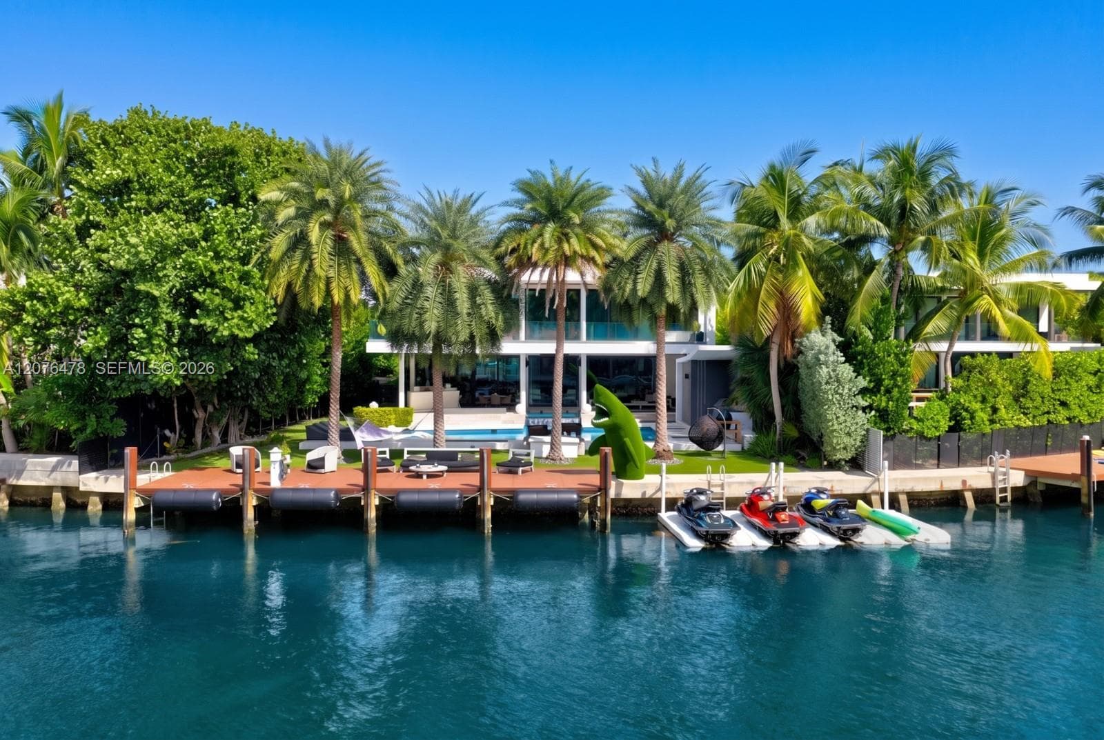 Single Family Residence at 528 Lakeview Ct, Miami Beach FL 33140