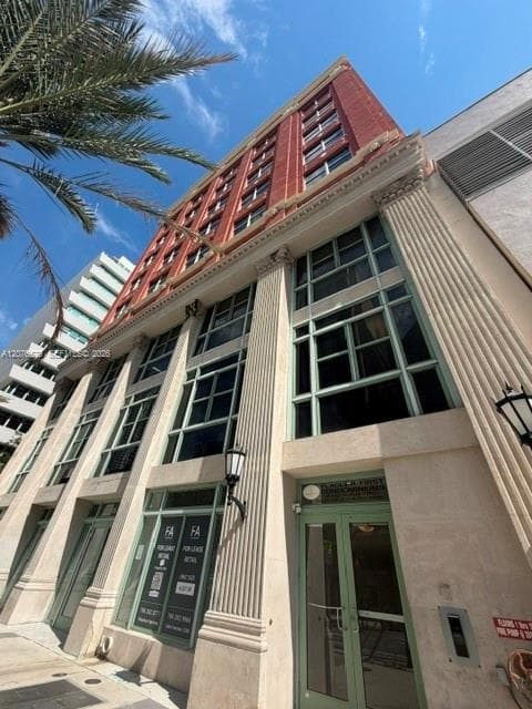 Condominium at 111 E Flagler St # 406, Miami FL 33131