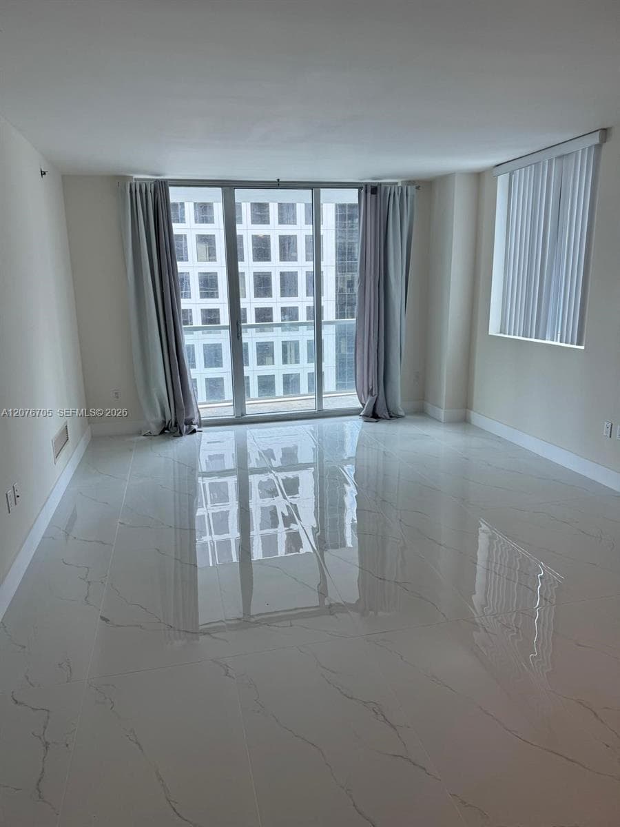 Condominium at 500 Brickell Ave # 3210, Miami FL 33131