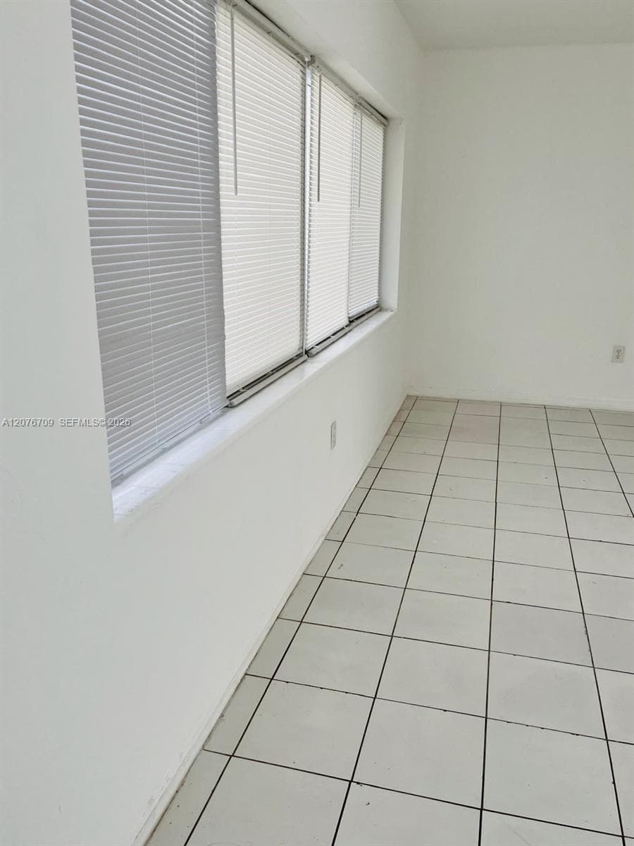 Apartment at Miami Beach, FL, 33141