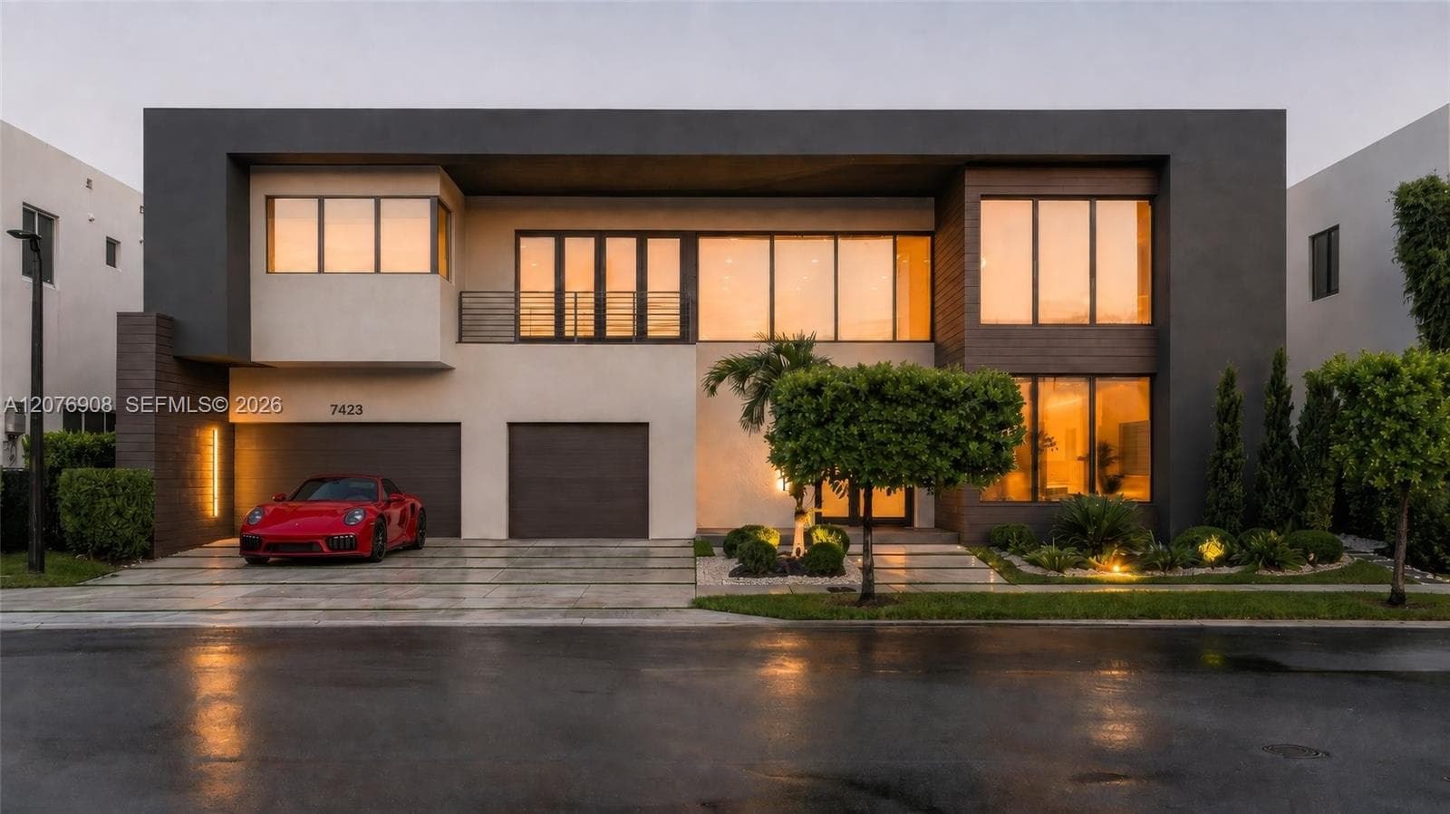 Single Family Residence at 7423 NW 102th ct, Doral FL 33178