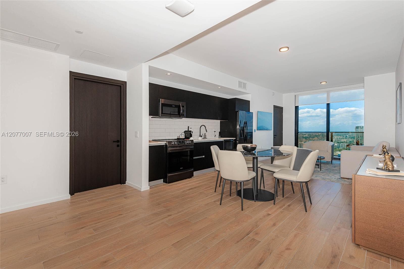 Condominium at 398 NE 5TH # 4118, Miami FL 33132