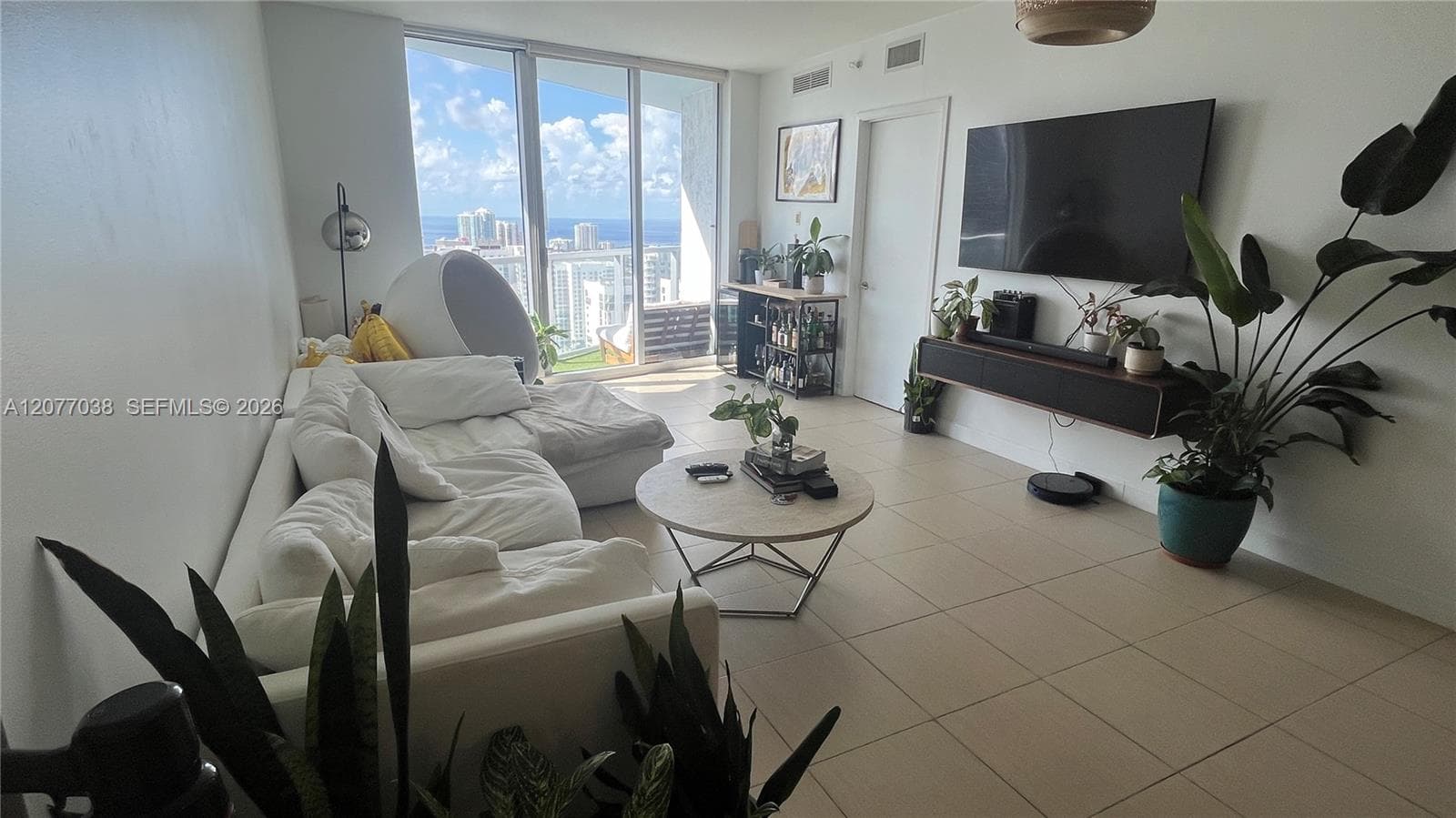Condominium at 185 SW 7th St # 3702, Miami FL 33130