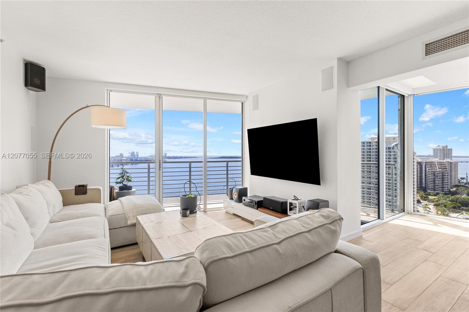 Condominium at 325 S Biscayne Blvd # 2723, Miami FL 33131