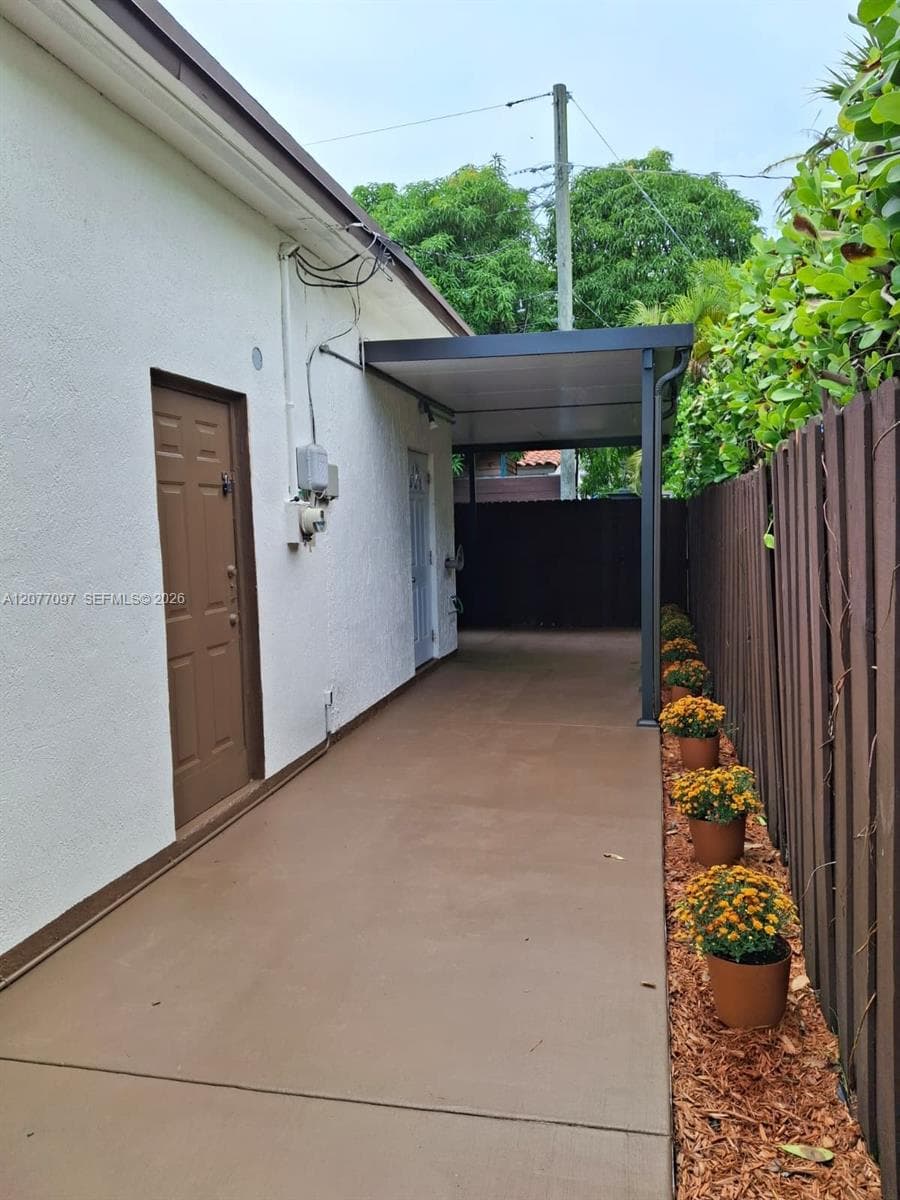 Efficiency at 1412 SW 82nd Ct # 2, Miami FL 33144