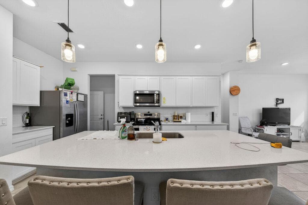 Residential Lease at 1351 NW 102nd Street, Miami FL 33147
