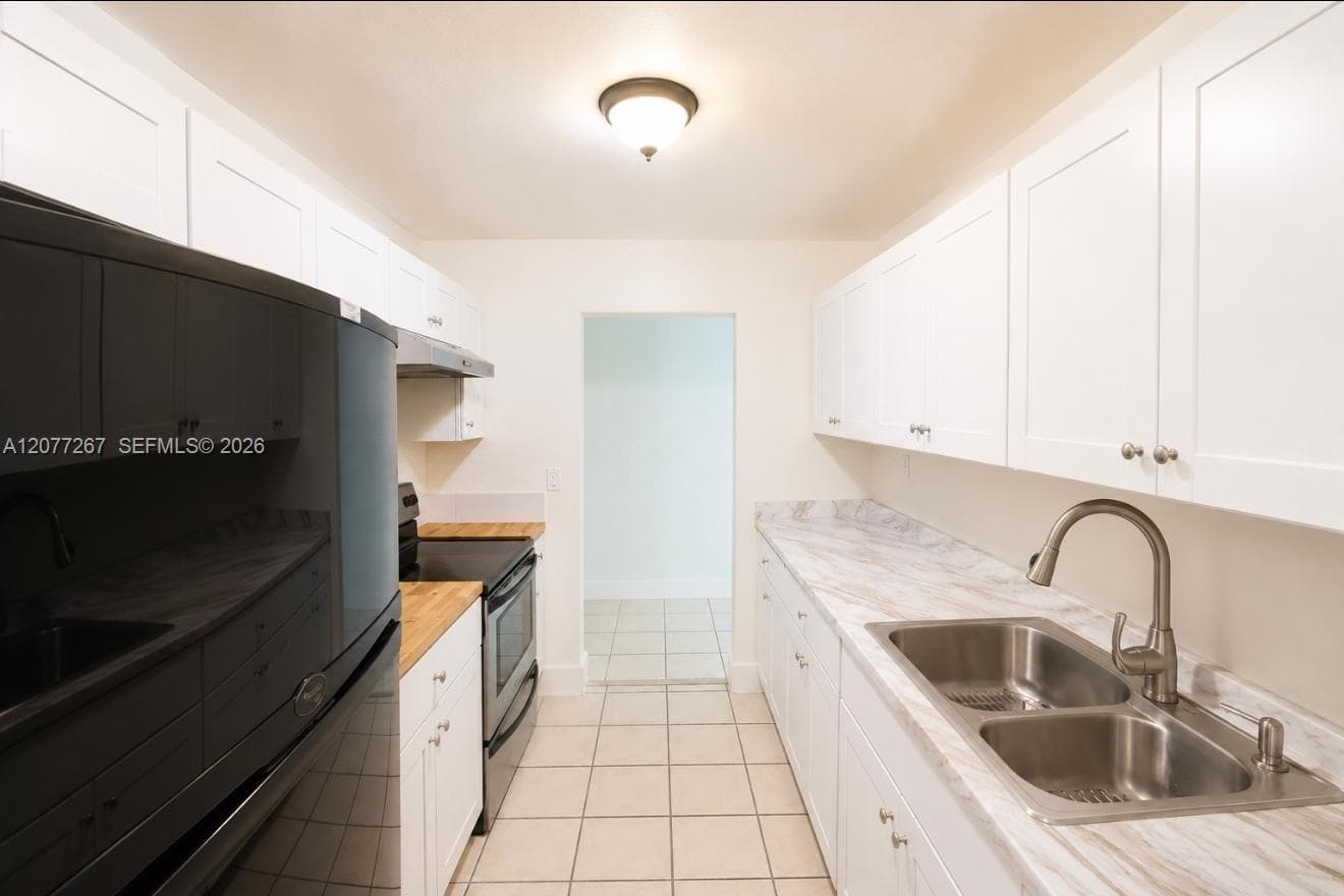 Townhouse at 20674 NW 38th Ave, Miami Gardens FL 33055
