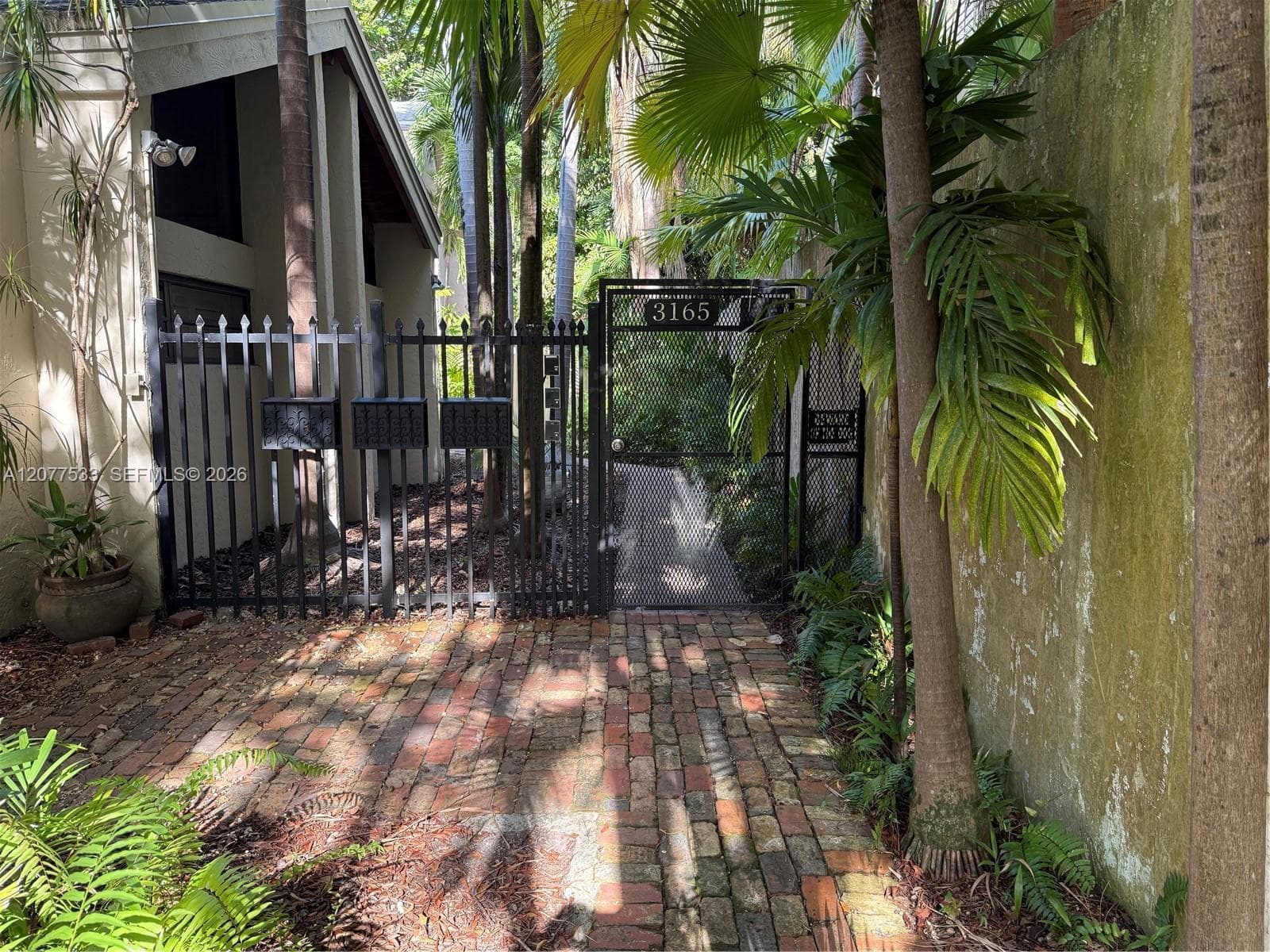 Townhouse at 3165 Center St # 1, Miami FL 33133