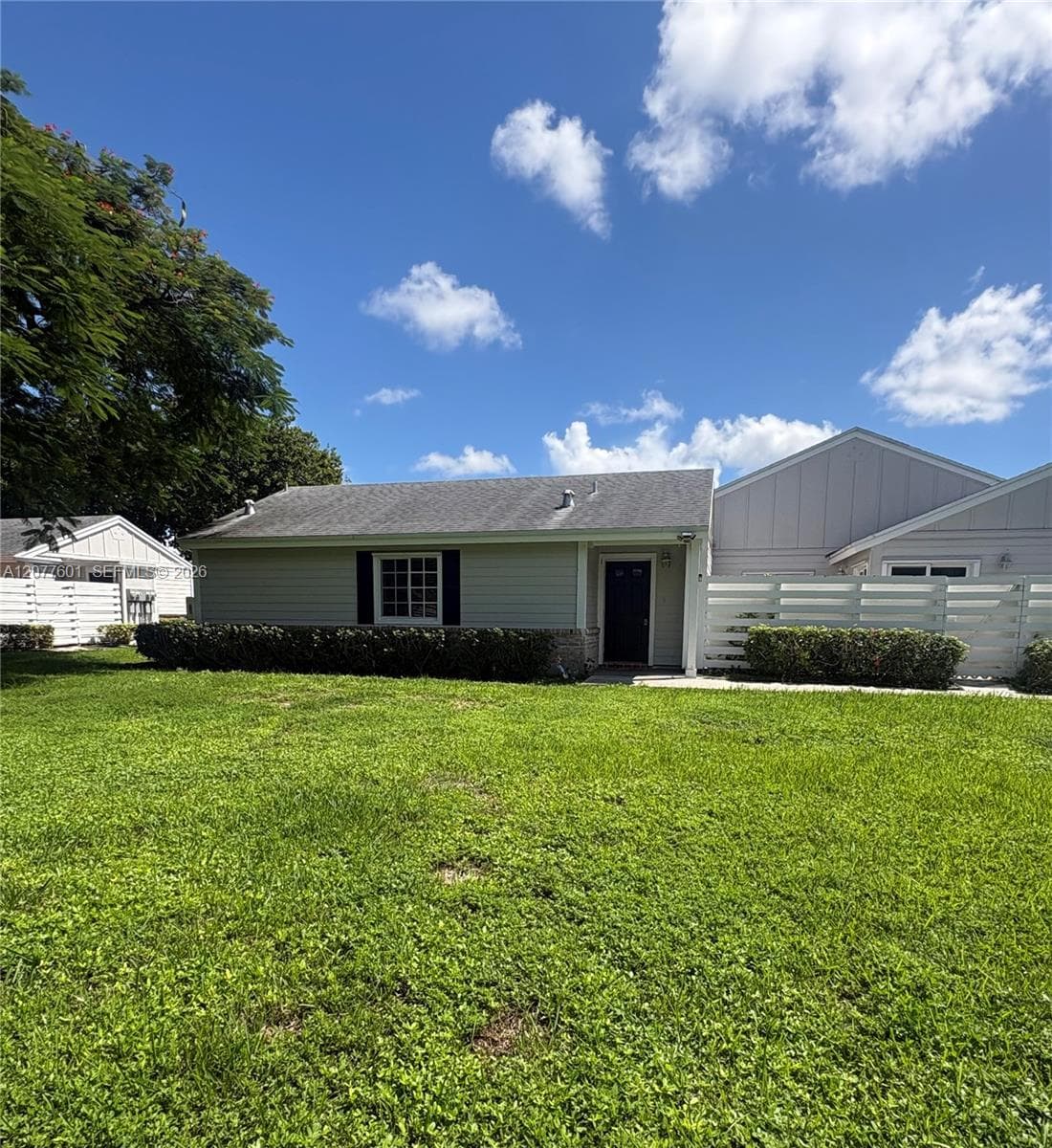 Villa at 13796 SW 149th Cir Ln # 70, Miami FL 33186