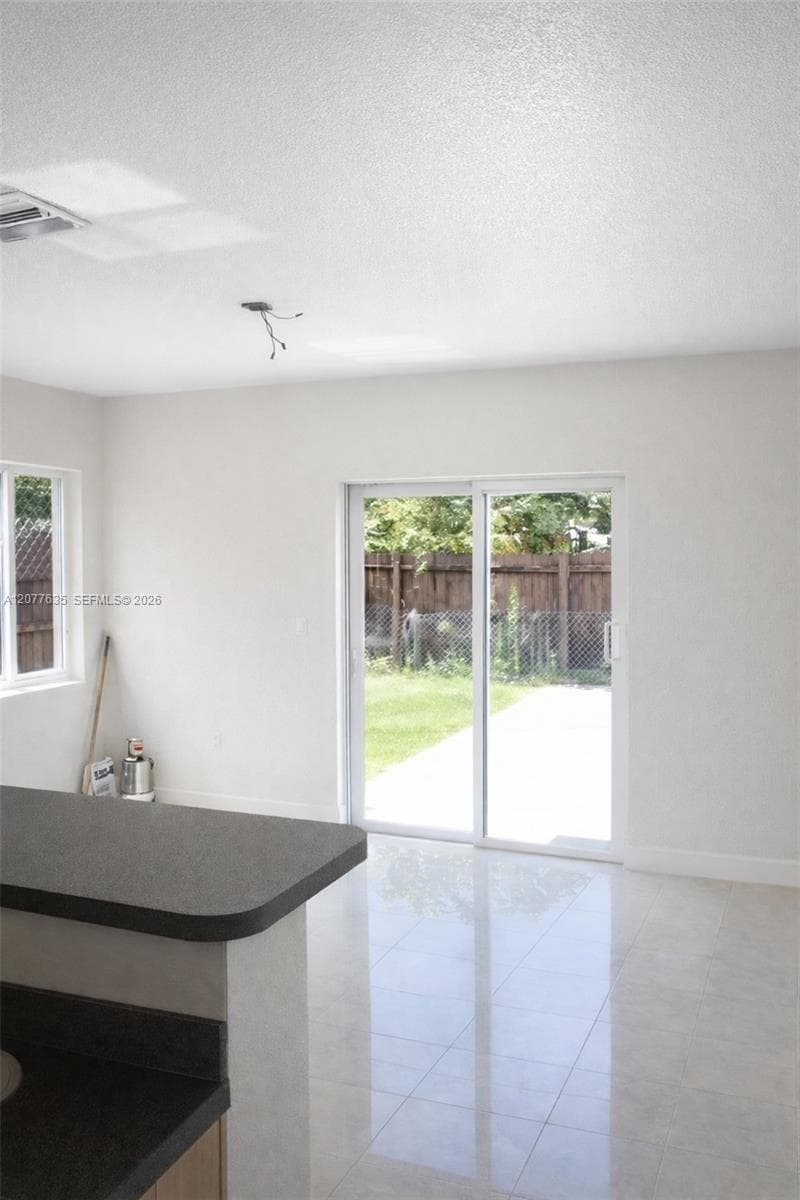 Townhouse at 318 NE 166th St # 318, Miami FL 33162