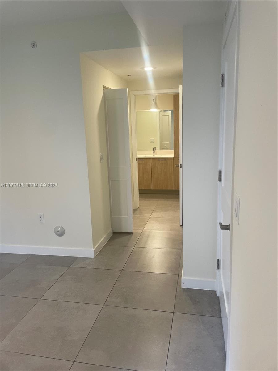 Multi Family at 16395 Biscayne Blvd # 313, North Miami Beach FL 33160