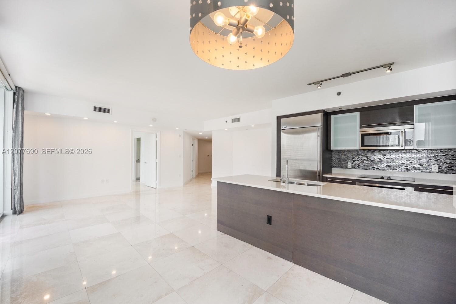 Condominium at 55 SE 6th St # 3901, Miami FL 33131
