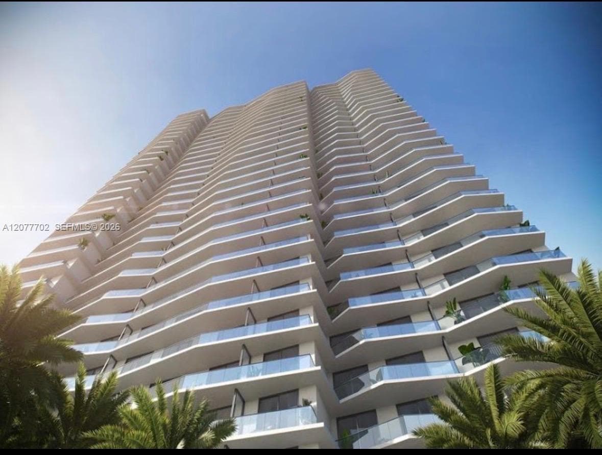 Condominium at 77 SE 5th St # 1903, Miami FL 33131