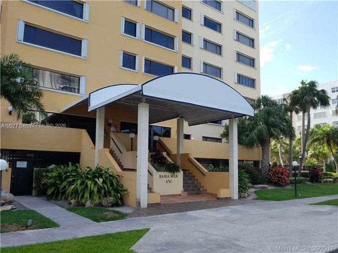 Condominium at Key Biscayne, FL, 33149