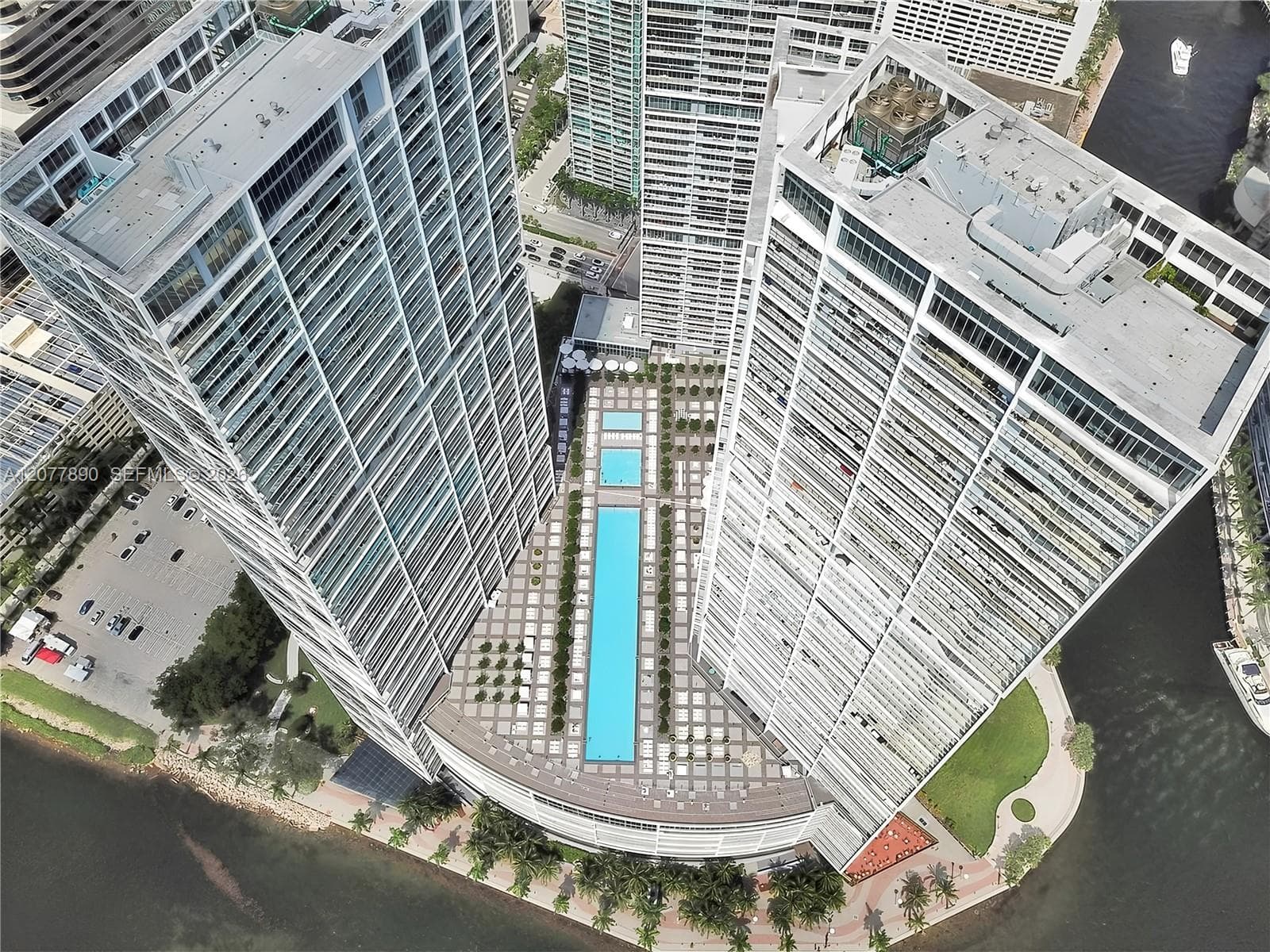 Condominium at 495 Brickell Ave # 2707, Miami FL 33131