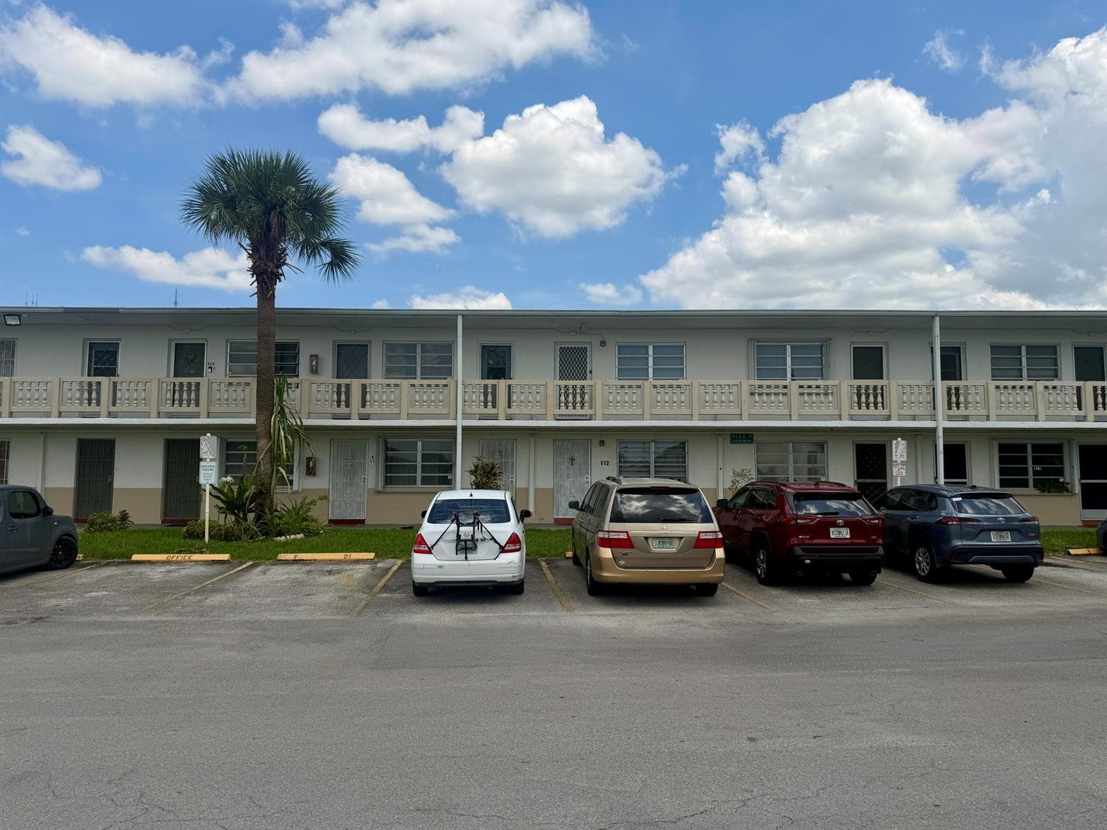Condominium at 20210 NE 2ND Avenue # V14, Miami Gardens FL 33179