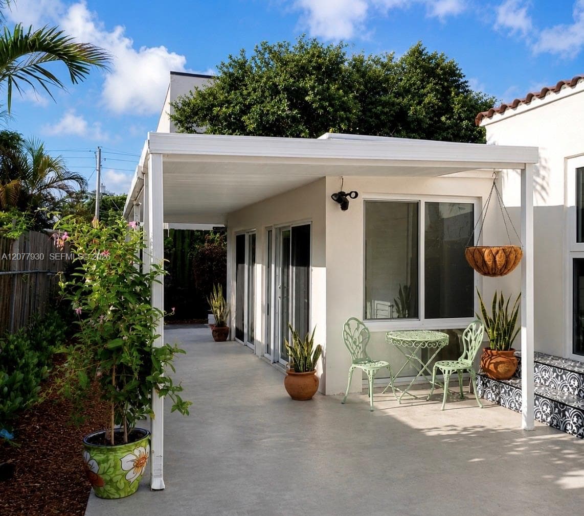 Apartment at 2740 SW 4th ST REAR, Miami FL 33135