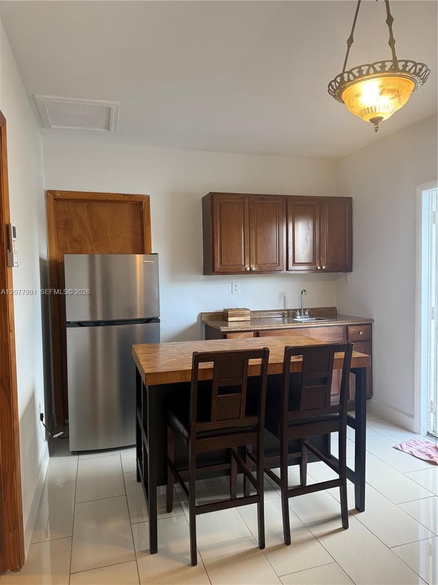 Efficiency at 13410 SW 81st St # 2, Miami FL 33183