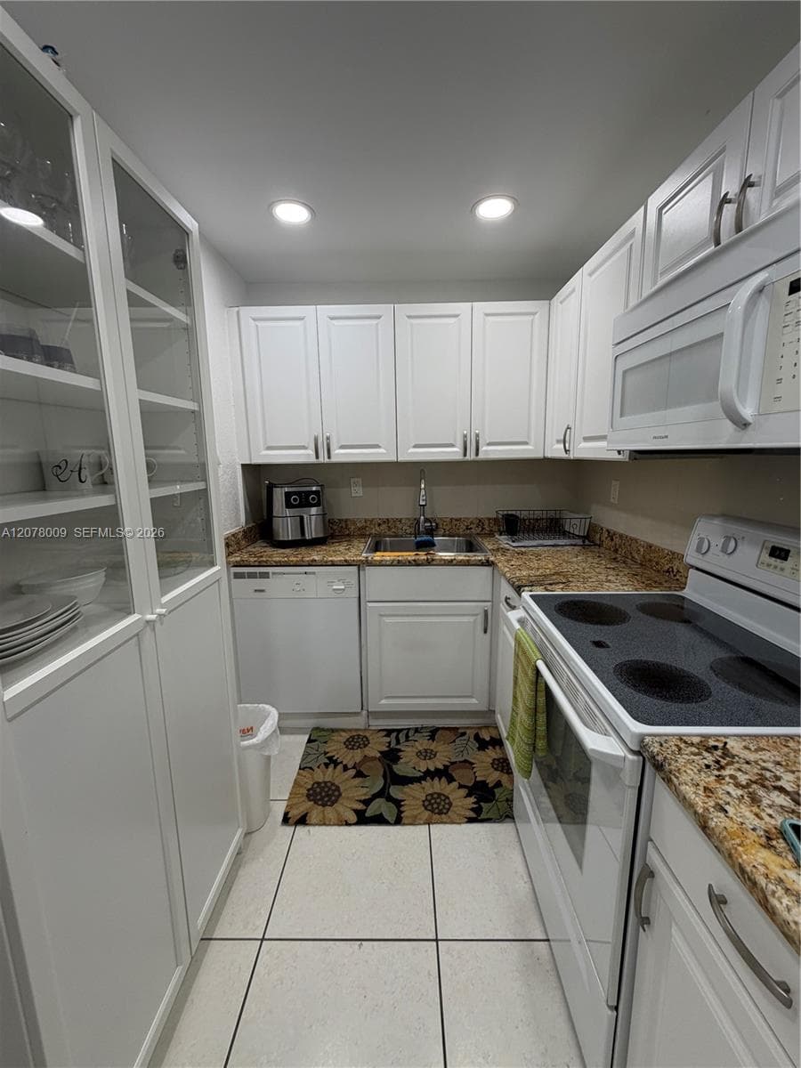 Condominium at 17530 NW 68th Ave # C1005, Hialeah FL 33015